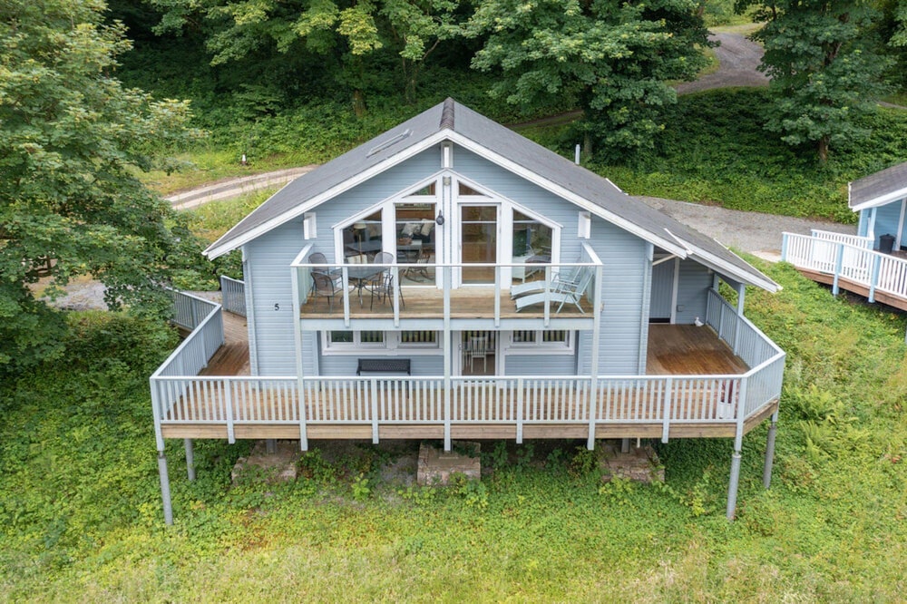 Lodge 5 Longbury - Luxury Lodge Woodland Views Restaurant and Spa Facilites