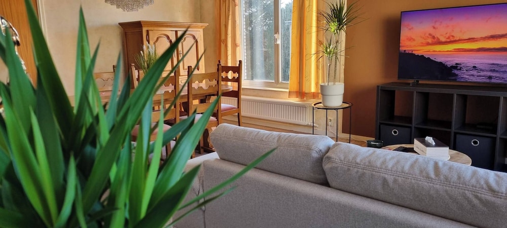 Superb Flat 3 Bedrooms Private Parking