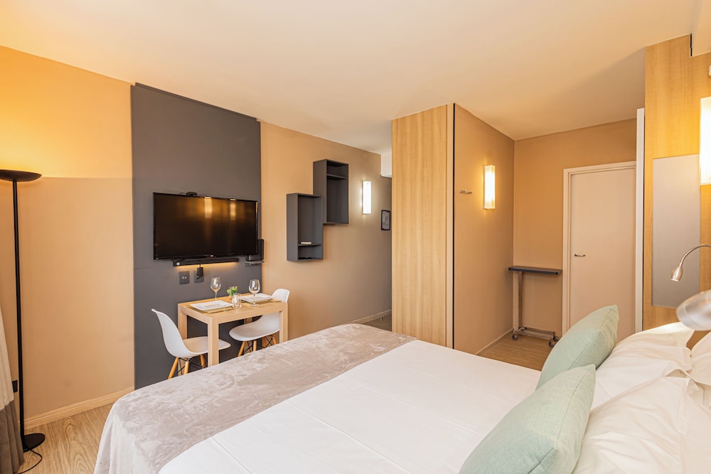 APS - Alpha Stay by Anora Spaces II