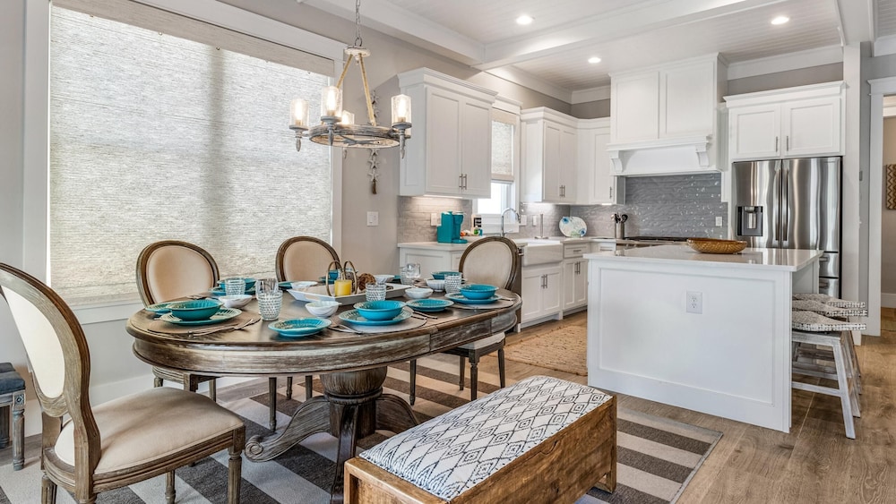 Beach Hangar by Southern Vacation Rentals
