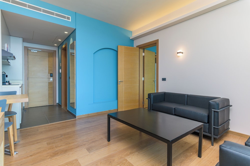 Jounieh Living - Residences by Local Host