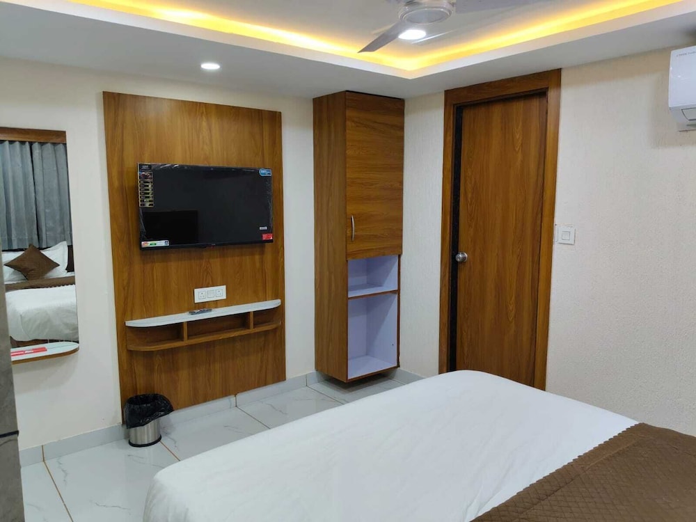 Hotel just inn