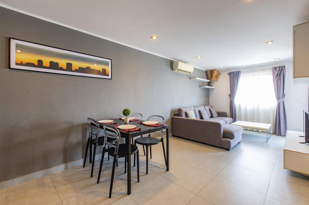 Modern Condo - 1BR T1 -501