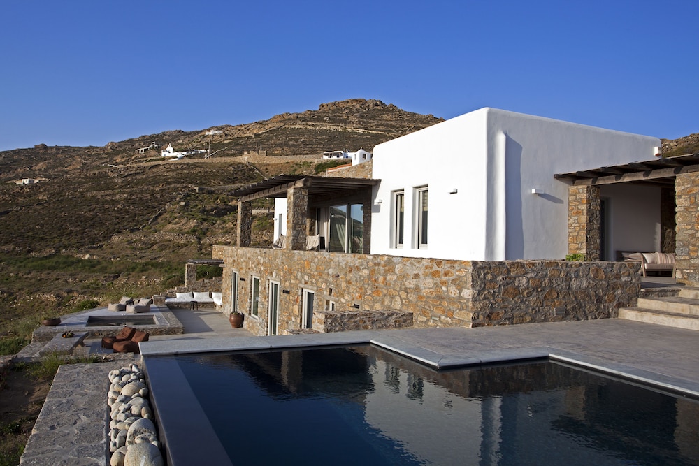 Villa Amra