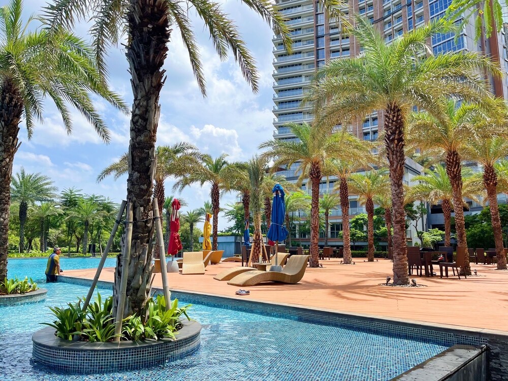OneHOME Gold Coast PIK SeaView Apartment