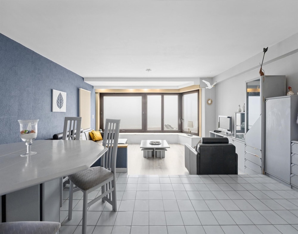 Flat in Blankenberge With Ocean Views