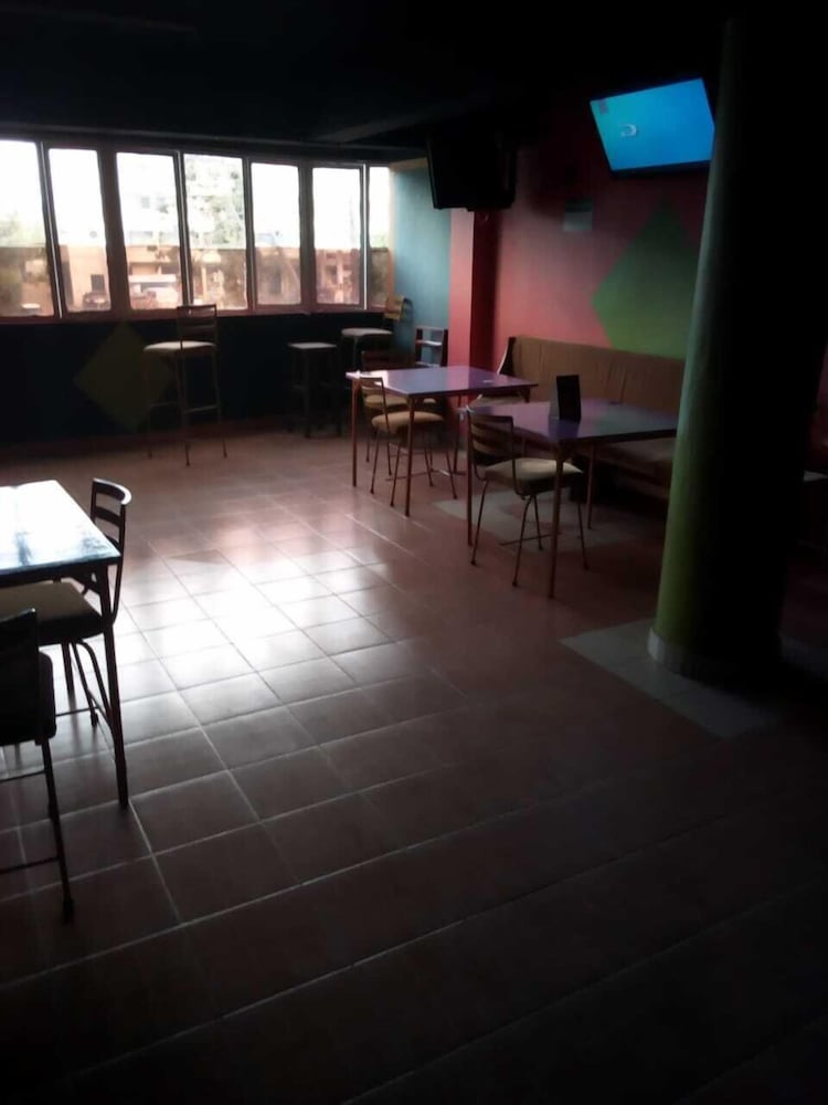 Batian Guest Hotel