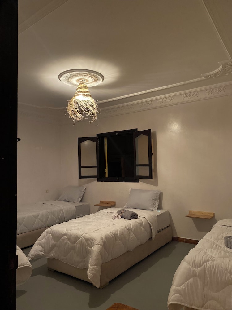 TITRYTE SURF HOUSE