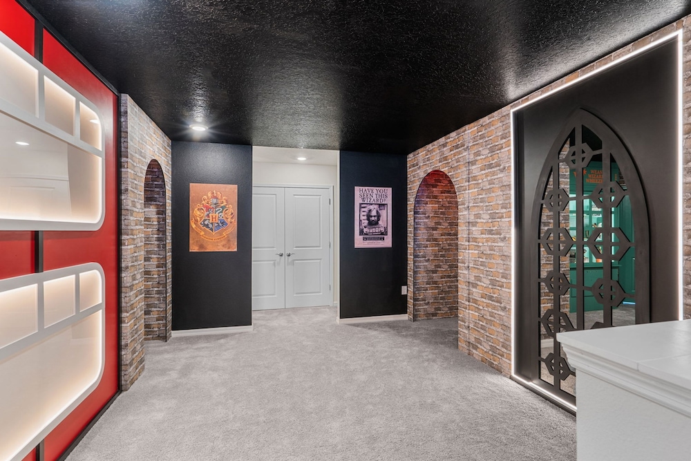 Ultimate 10 Bed Luxury Retreat With Epic Playroom view 5