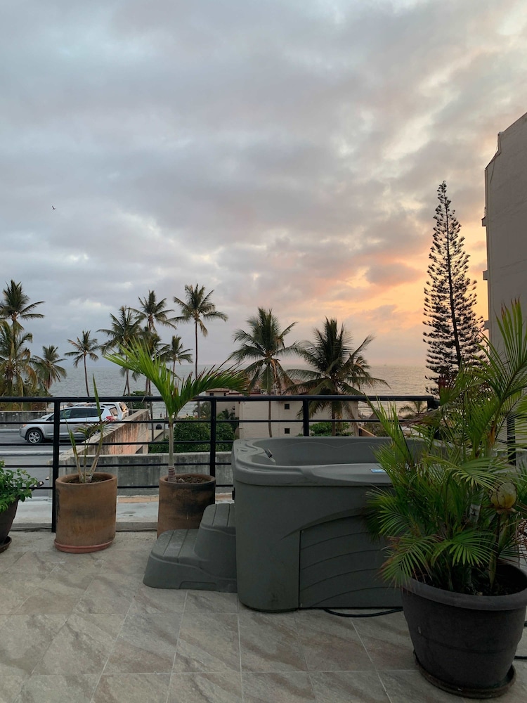 2Br Beach-near Suite Escape