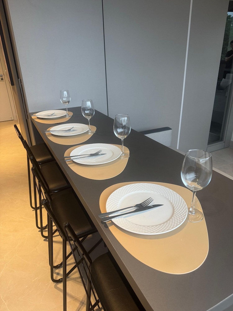 Elegance Residence