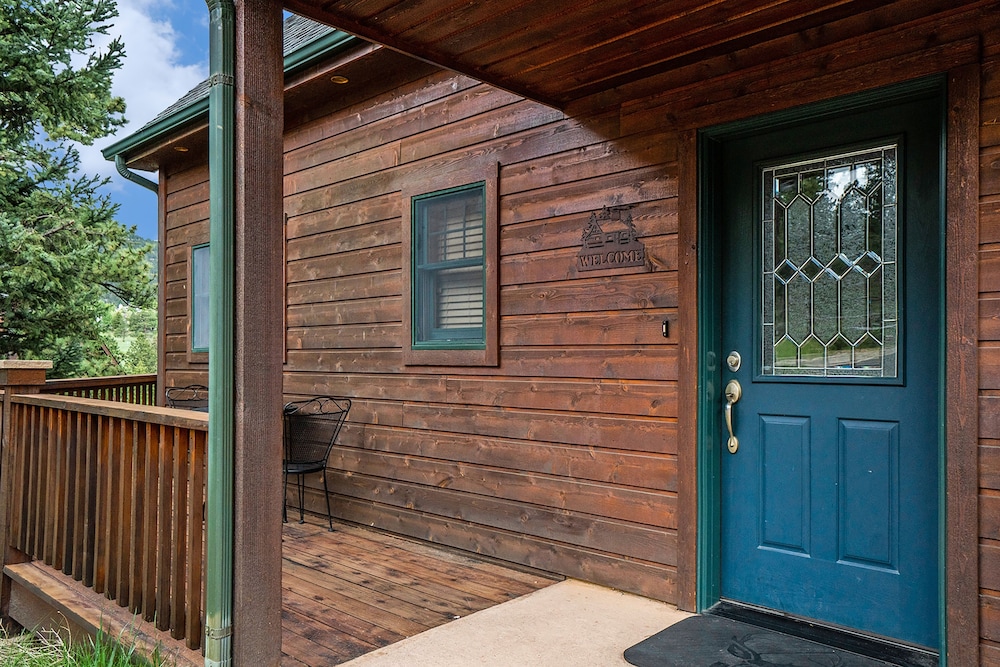 Cozy Solitude Cabins - Estes Park CO