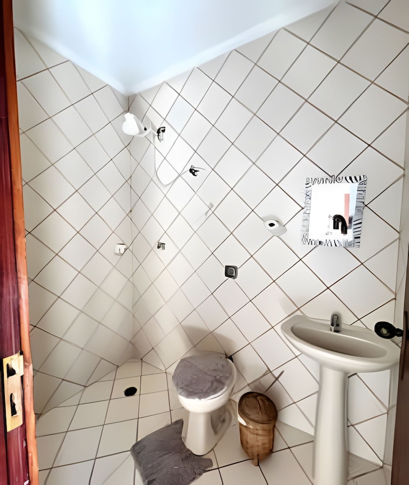 Casa com piscina em Acapulco Guarujá SP3