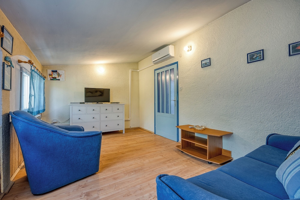 Captain's House - Sv. Jakov