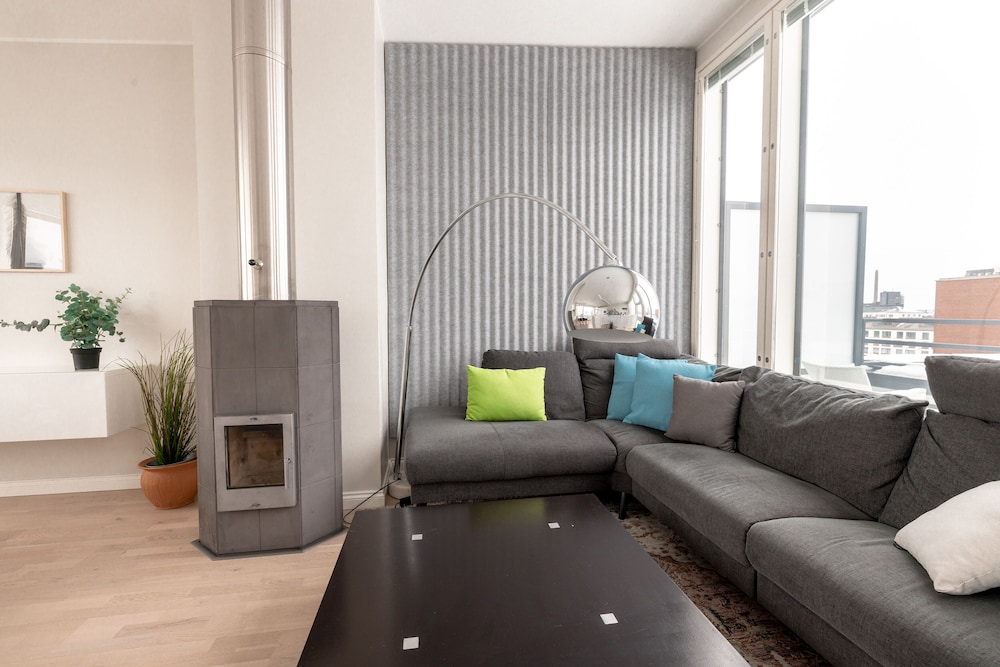 2ndhomes Stunning Penthouse with Sauna
