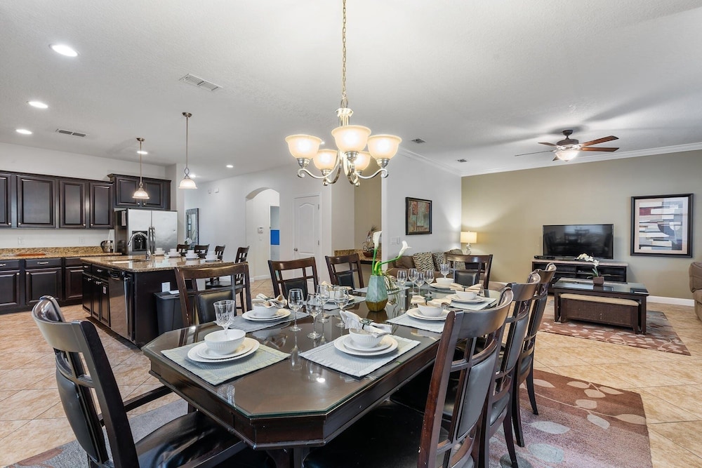 Paradise Palms Resort 6 Bedroom Home with Game Room 6 Home