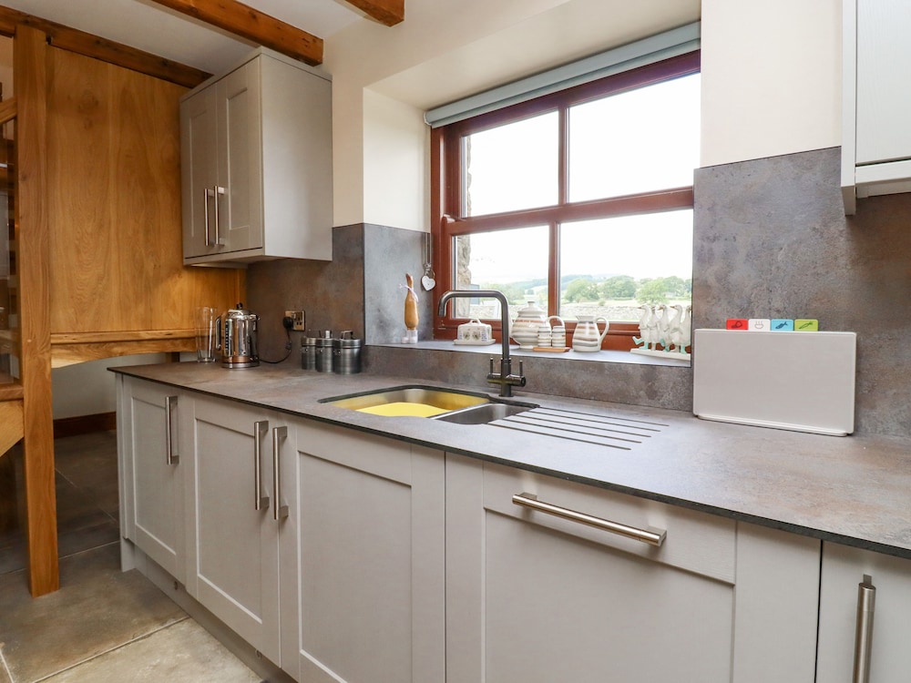 Orcaber Farmhouse