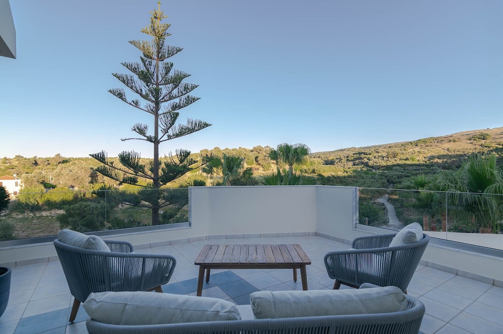 Kipo Paradiso Spa Yoga & Gym resort Villa