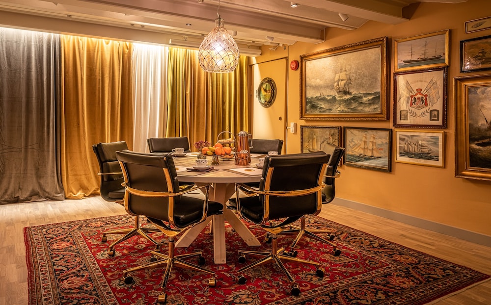 Stockholm Vacations - Victory Hotel - Property Image 2