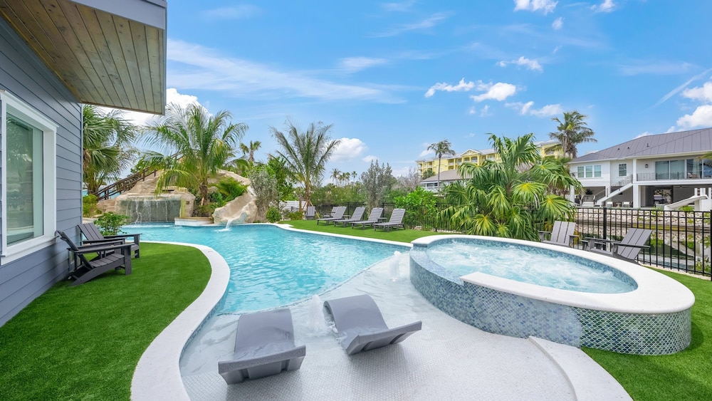 Maritime Manor in Siesta Key