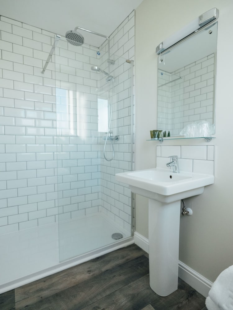 Worcester Vacations - The Bell Inn - Property Image 9