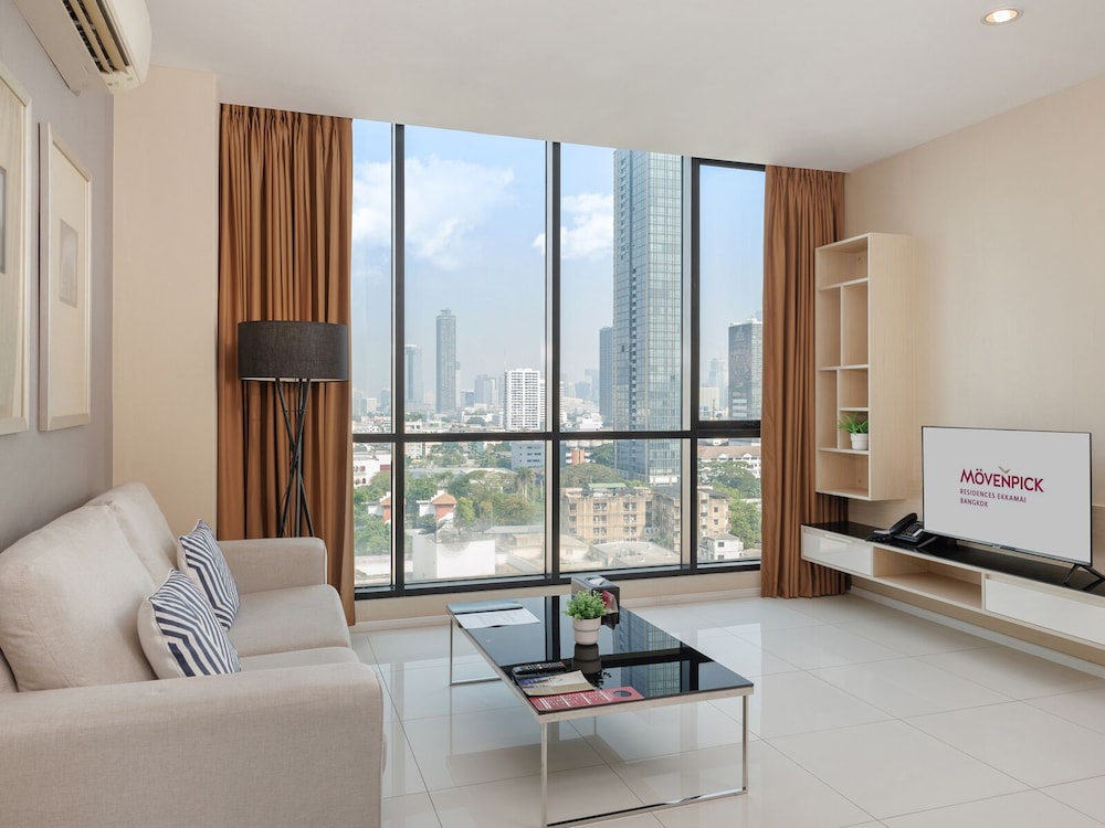 Mövenpick Residences Ekkamai Bangkok 10