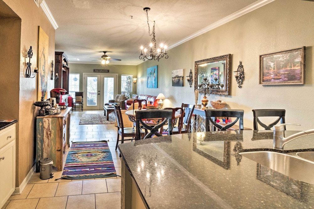 Lakefront Lago Vista Condo w/ Resort Amenities! - Property Image 9
