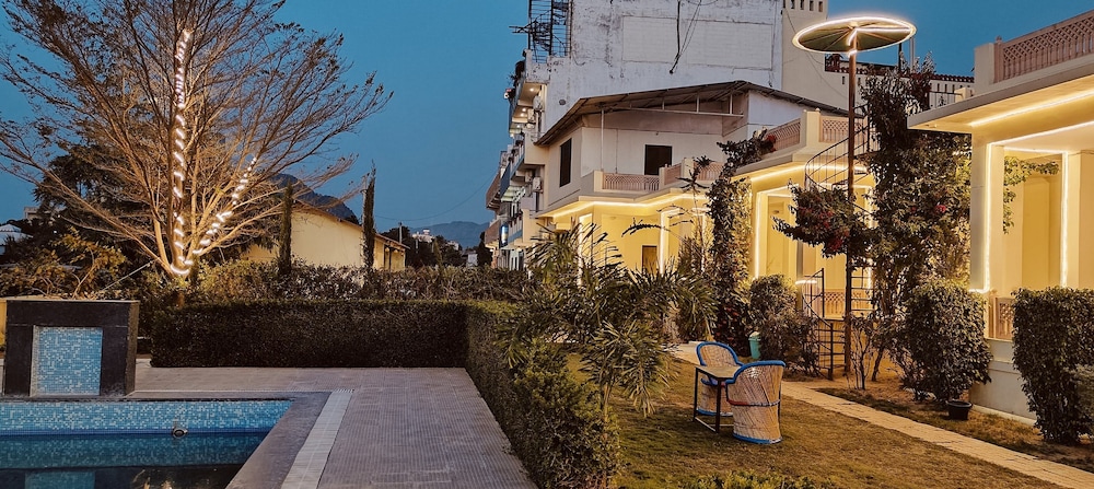 Brahma Heritage-Luxury Rooms with Pool