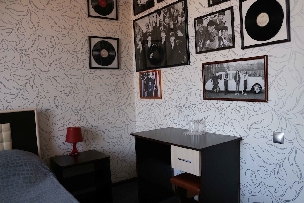 Gostiny Dvor Hotel - Hostel