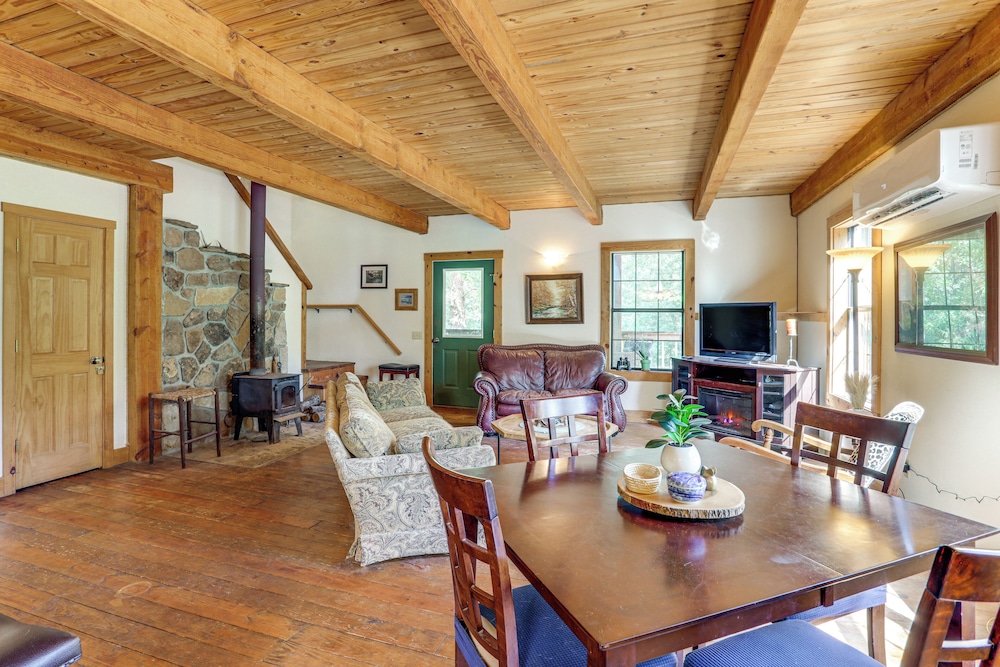 Trails & Creek On-site: Ozarks Retreat on 23 Acres