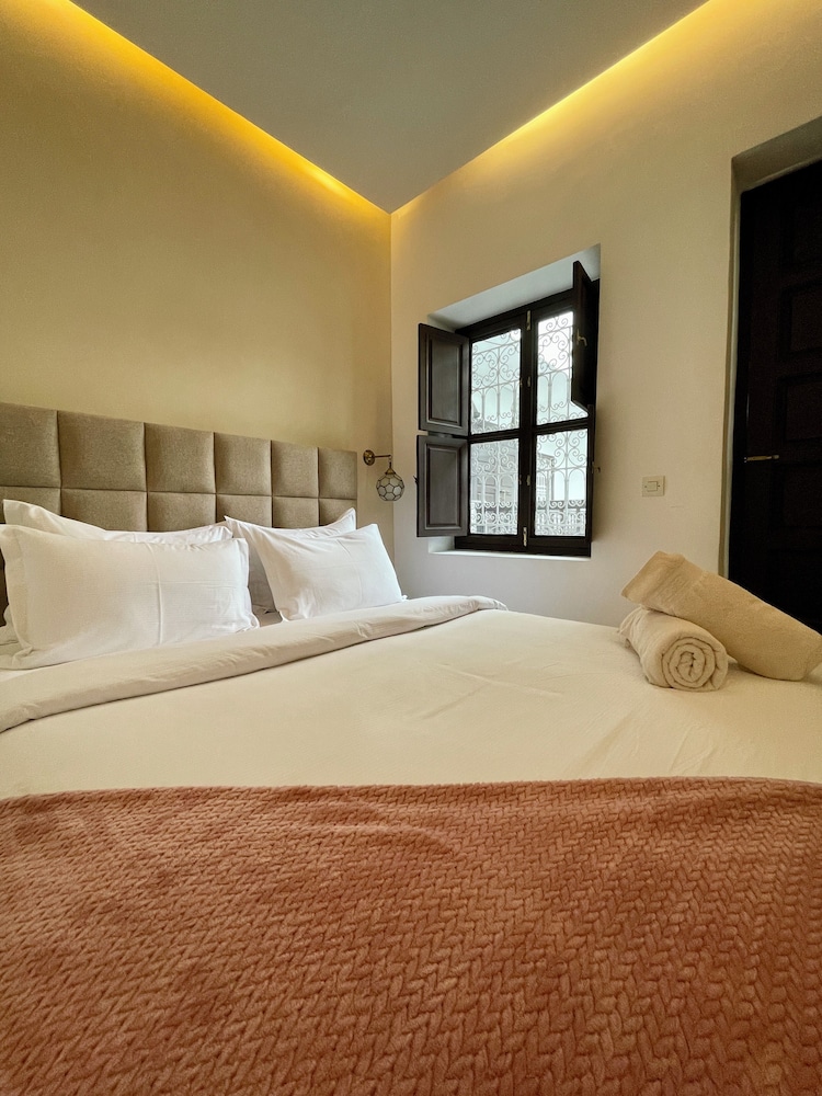 Riad Awatif le 36