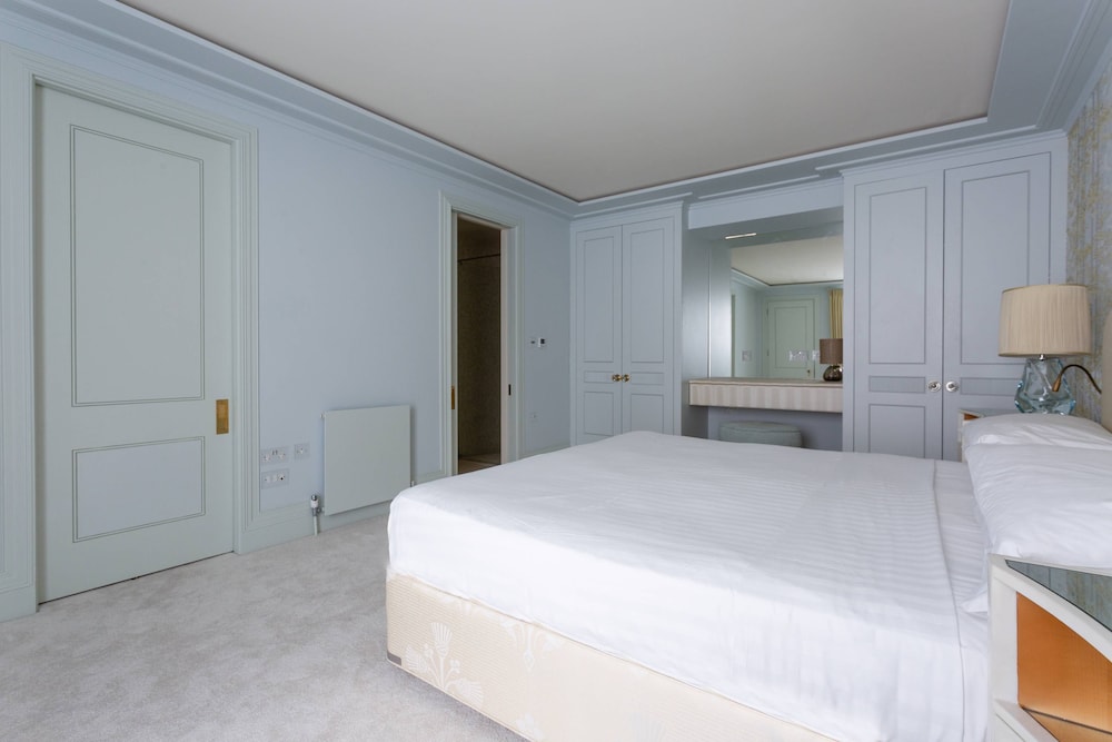Eaton Mews South by Onefinestay