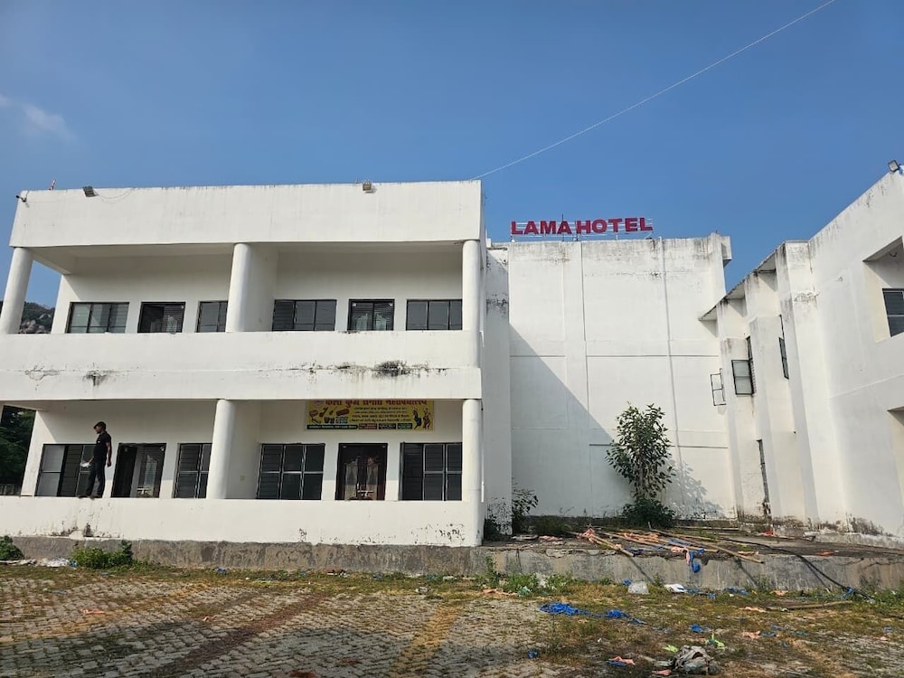 Lama Hotel Barabar