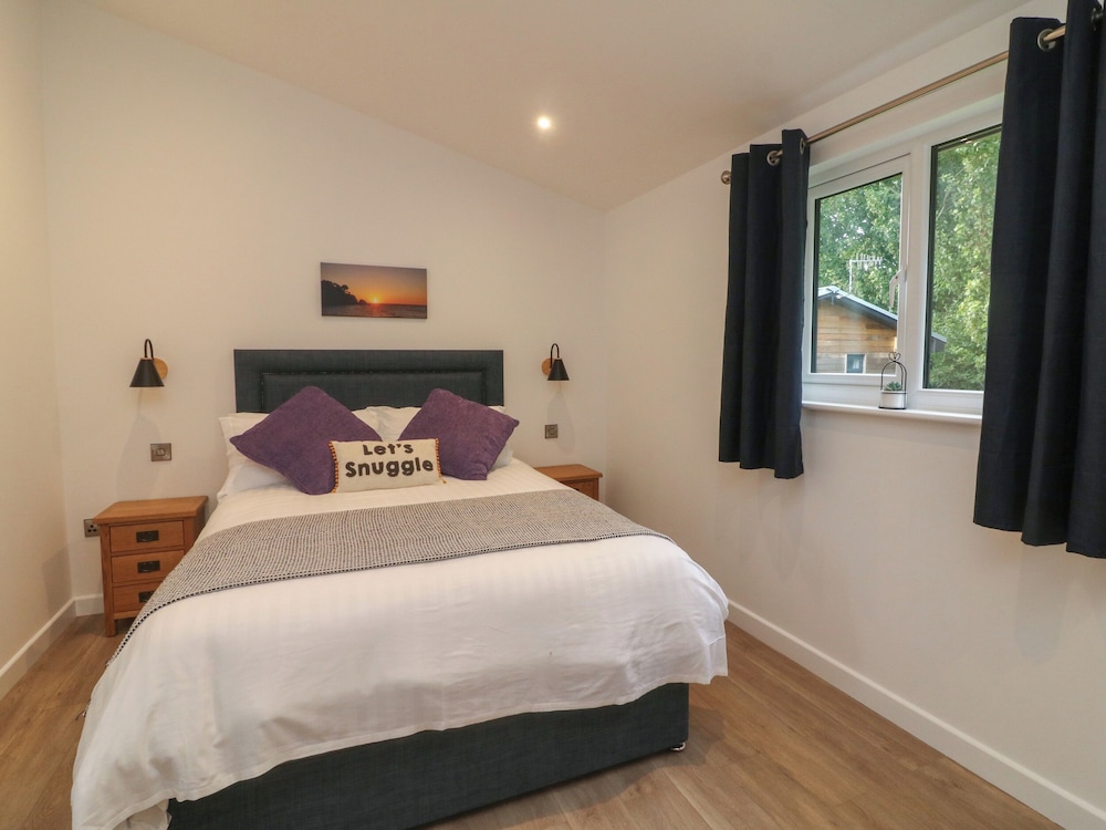 Cove Lodge