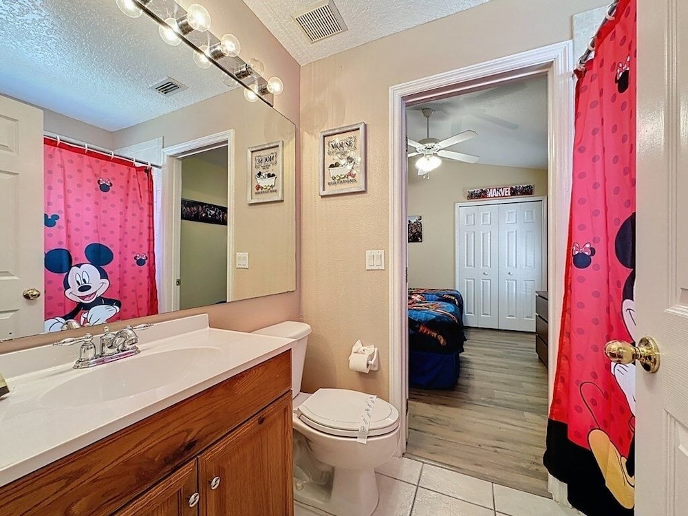 Spacious 4 Bed Villa With Pool/spa And Game Room 4 Bedroom Villa