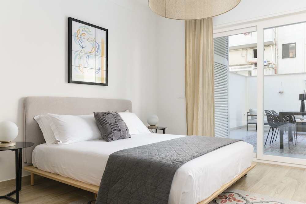 Palazzo Murat - One-bedroom Apartment With Terrace by Wonderful Italy