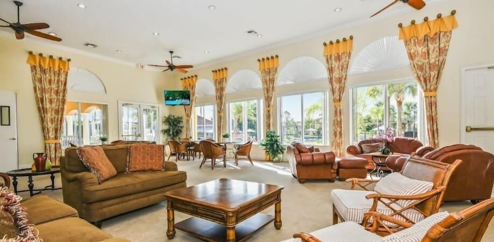 Terra Verde Resort: Townhome W/ Hottub Near Disney 3 Bedroom Townhouse