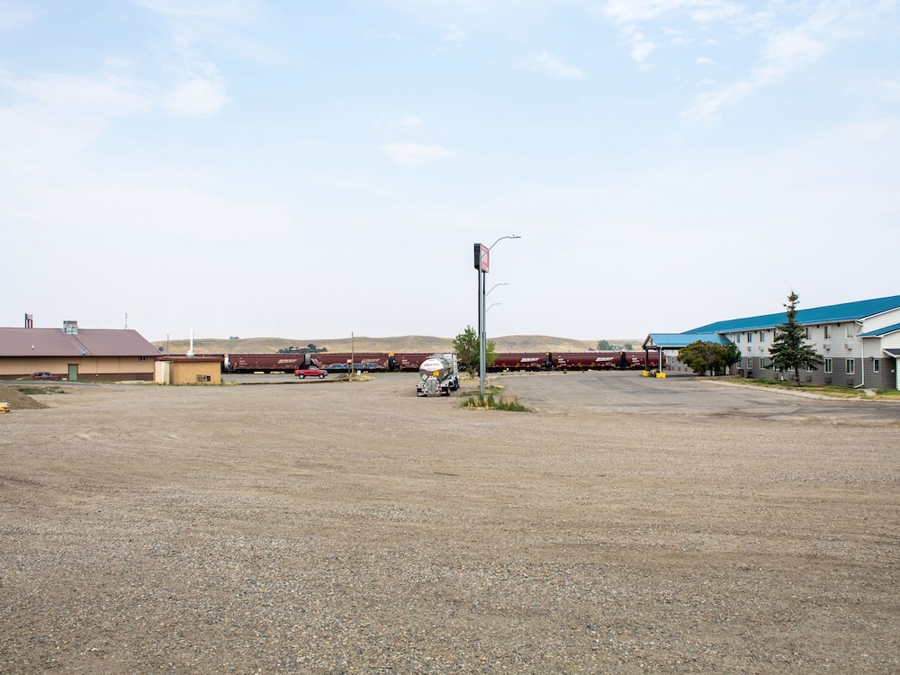 OYO Hotel Shelby MT Hwy 2 & I-15