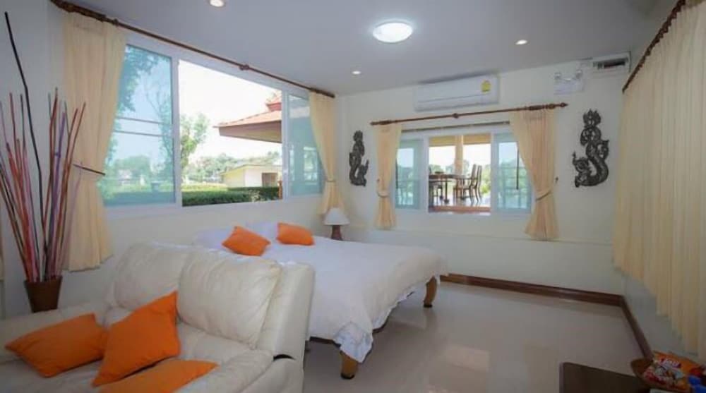 Tharnrarin Villa Suphan Buri