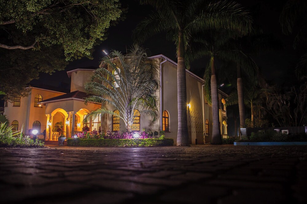 Golden Palm Hotel Boutique