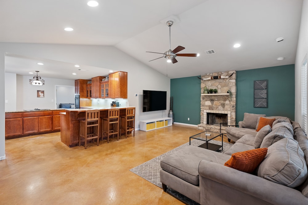 Marble Falls Vacations - Pet-friendly Marble Falls Home w/ Hot Tub! - Property Image 26