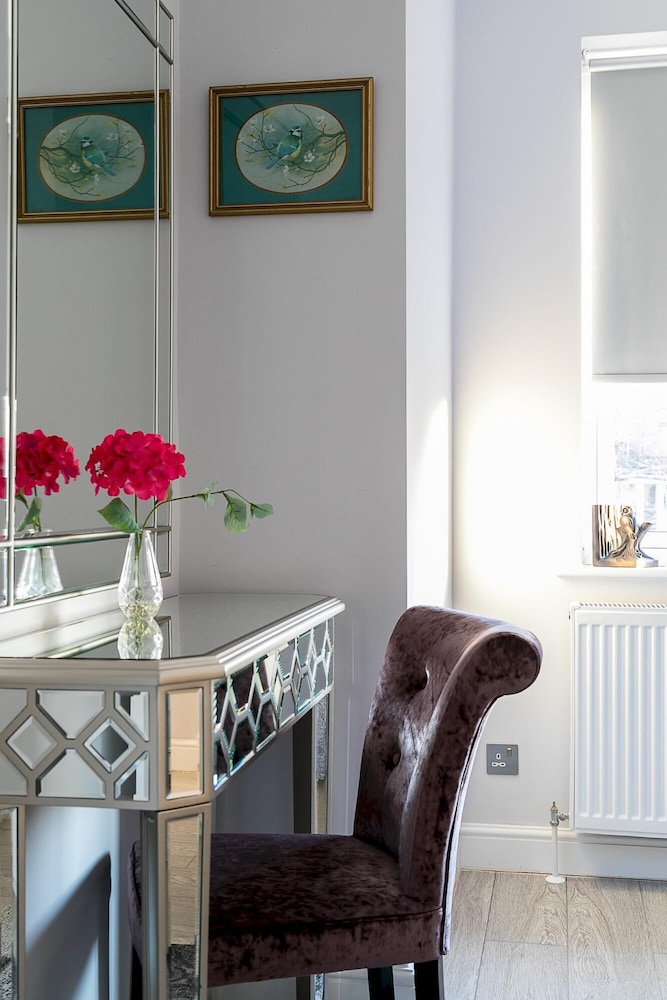 Penthouse Brand new on Cromwell Road