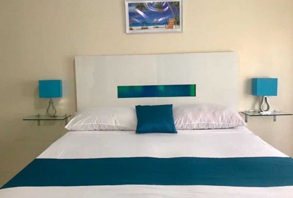 Sea Breeze Rentals view 5