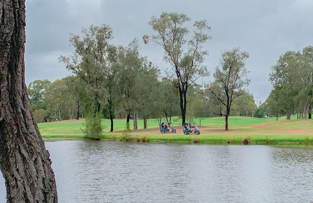 CYPRESS LAKES HUNTER VALLEY