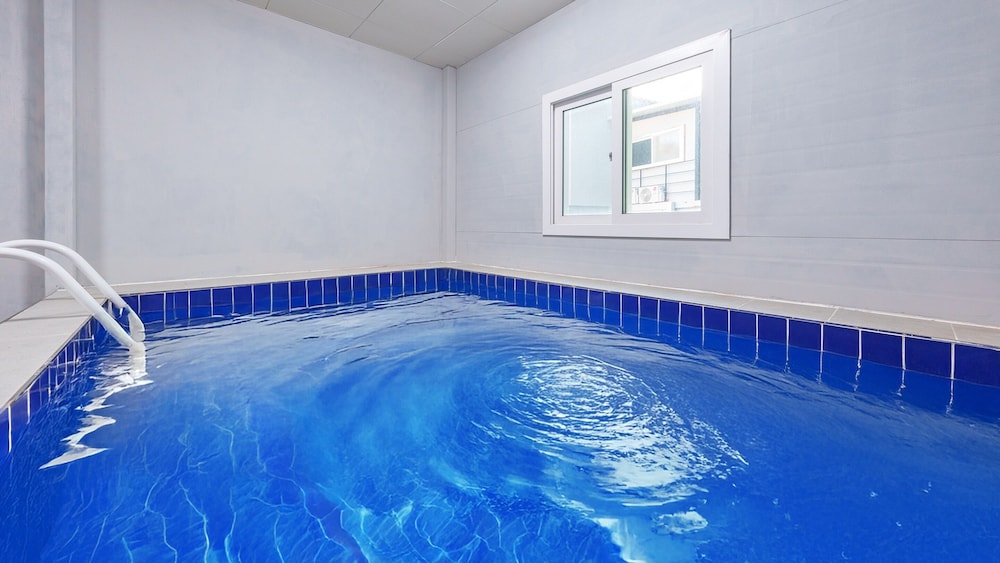 Gyeongju Ain Kids Pool Villa