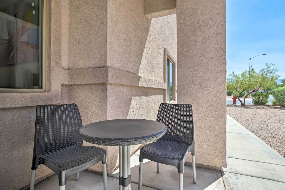 Dtwn Mesquite Condo w/ Resort Pool: Golf  Gamble! - Property Image 6