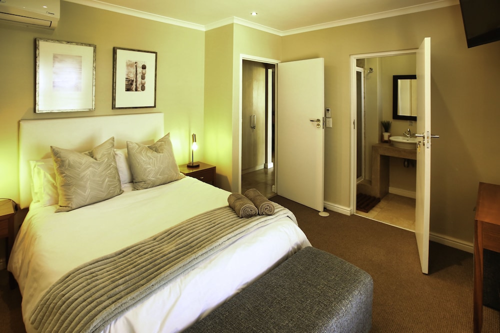 Ellefsen Golf Suite 108, Langebaan 4-Sleeper view 5