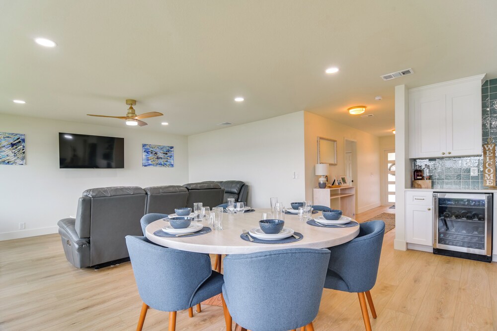 Riverfront Ruskin Home w/ Boat Dock, 1 Mi to Beach