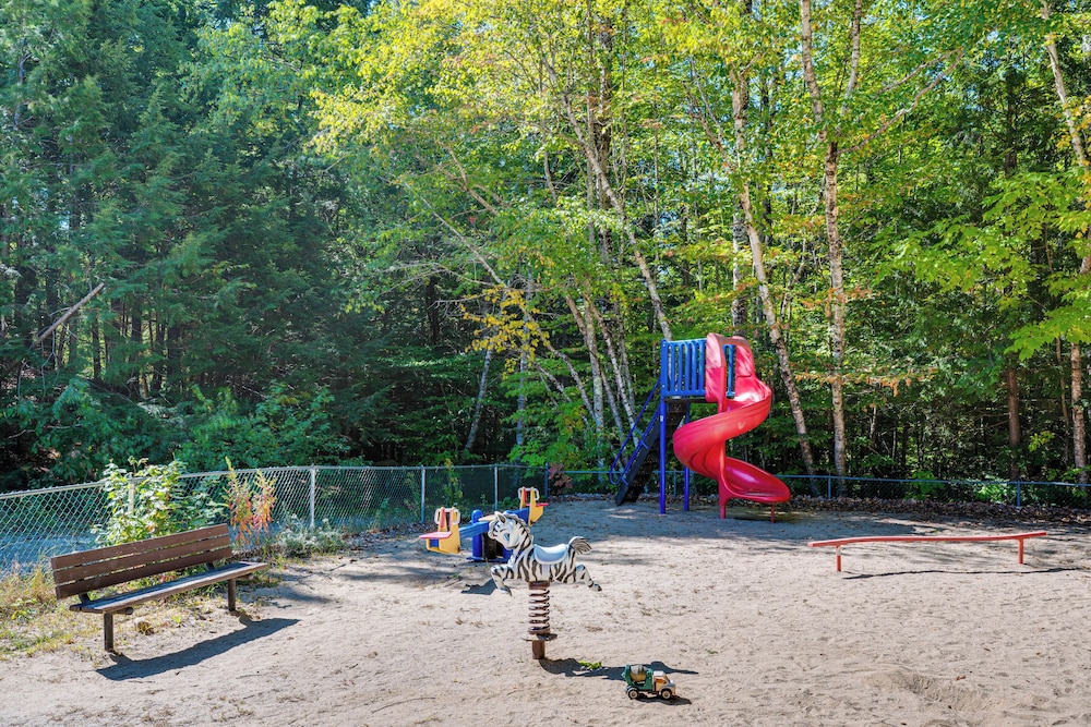 Walk to Beach & Playground: Charming Madison Cabin