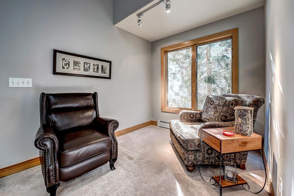 Streamside 333B view 3